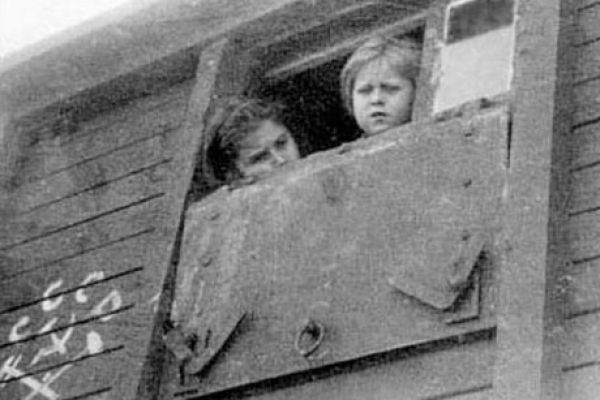 vic-deport-1941C590B-94C7-3AC4-9EA9-C9E1BF141E13.jpg